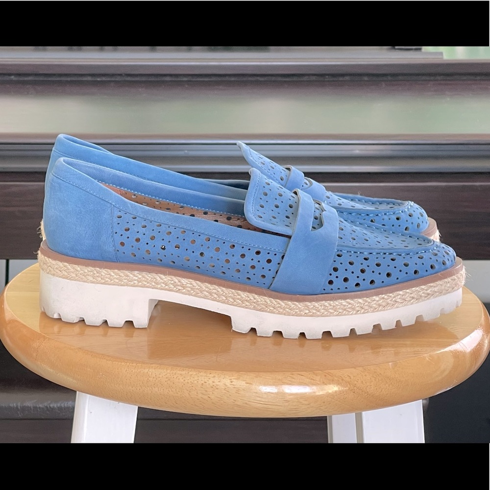 Nine West | Blue lug sole loafers